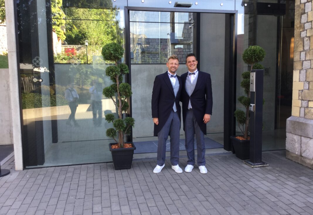 5CD2DC9D-FC45-4439-A30A-5962CA499B1E