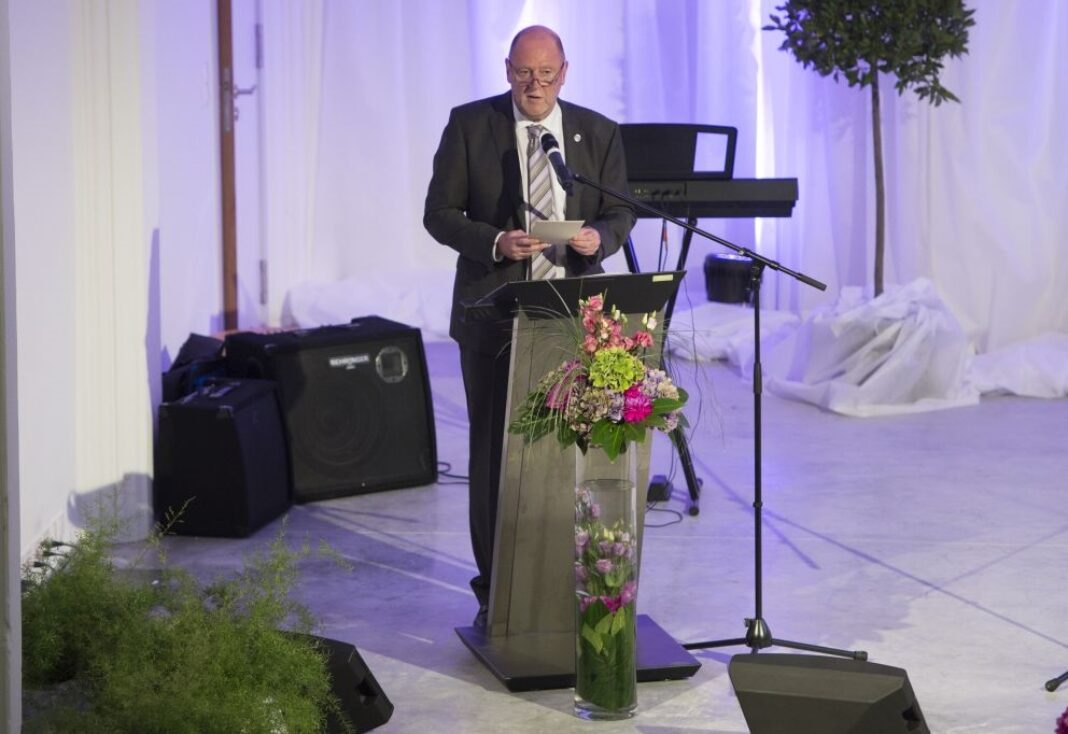 fl_20150810085229572_014