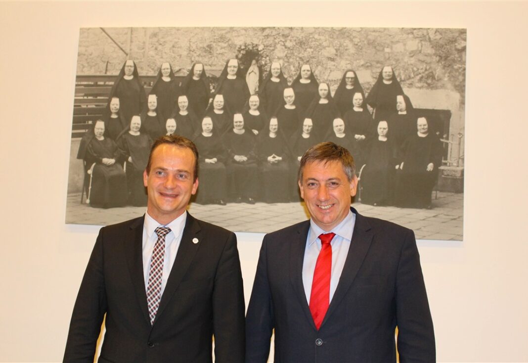 fl_20150902132047223_000